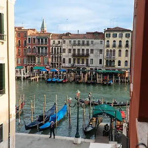 Rialto Deluxe Grand Canal View R&r Apartment