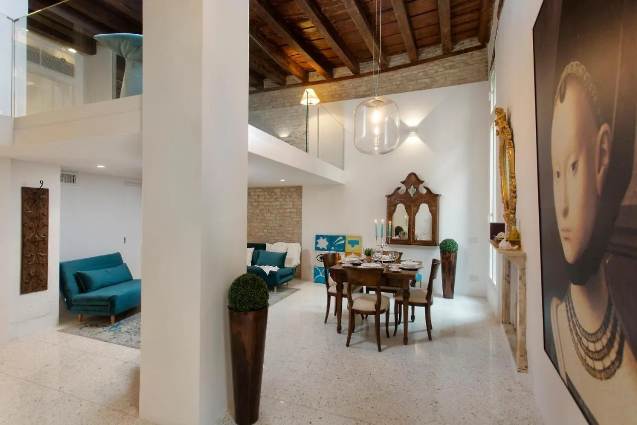 Italiahaus - Ca' Olivo Loft With Canal View In Rialto Venice Apartment Italy