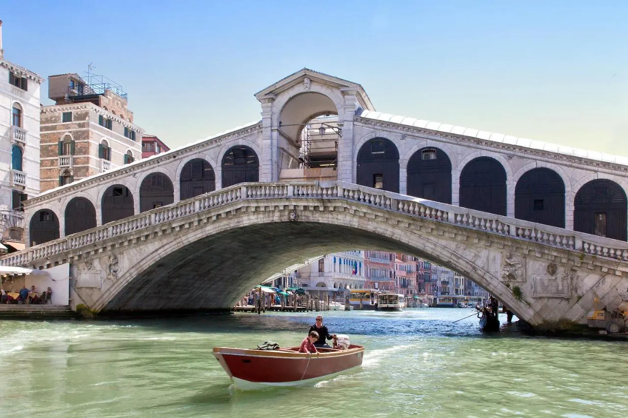 Italiahaus - Ca' Olivo Loft With Canal View In Rialto Venice Apartment 0*,