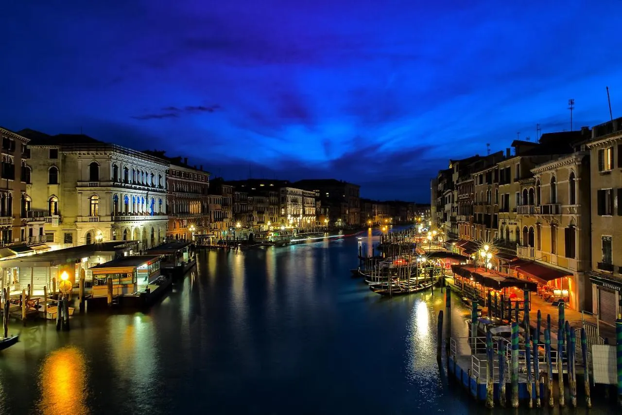 Italiahaus - Ca' Olivo Loft With Canal View In Rialto Venice Apartment 0*,  Italy