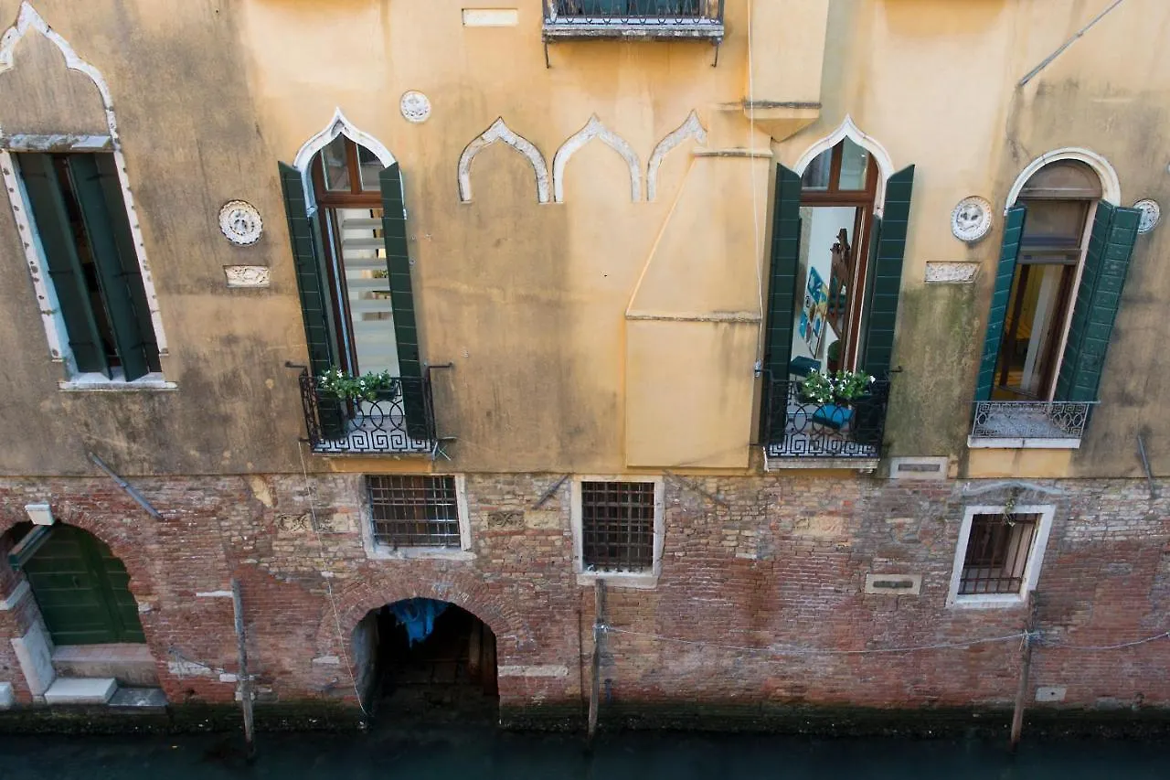 Italiahaus - Ca' Olivo Loft With Canal View In Rialto Venice Apartment