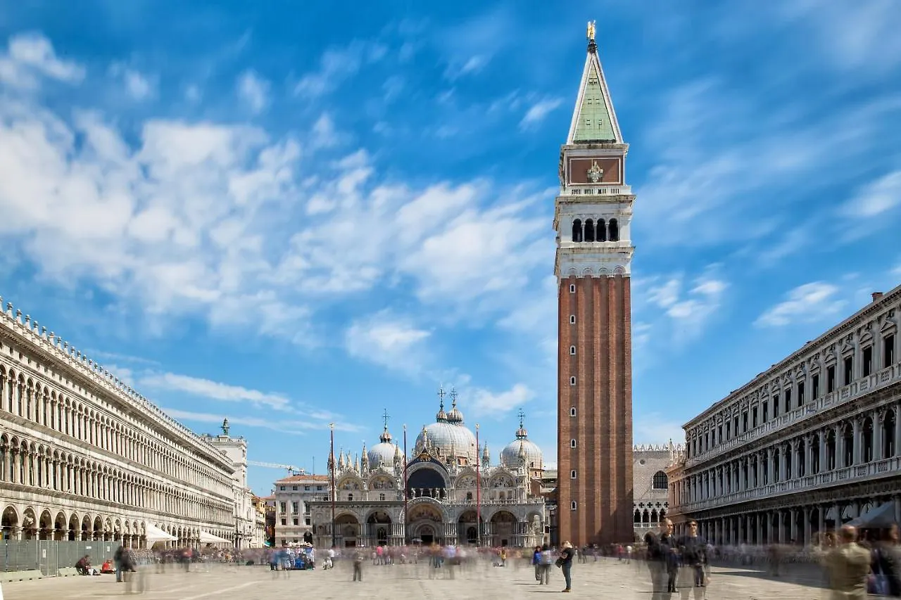 Italiahaus - Ca' Olivo Loft With Canal View In Rialto Venice Apartment